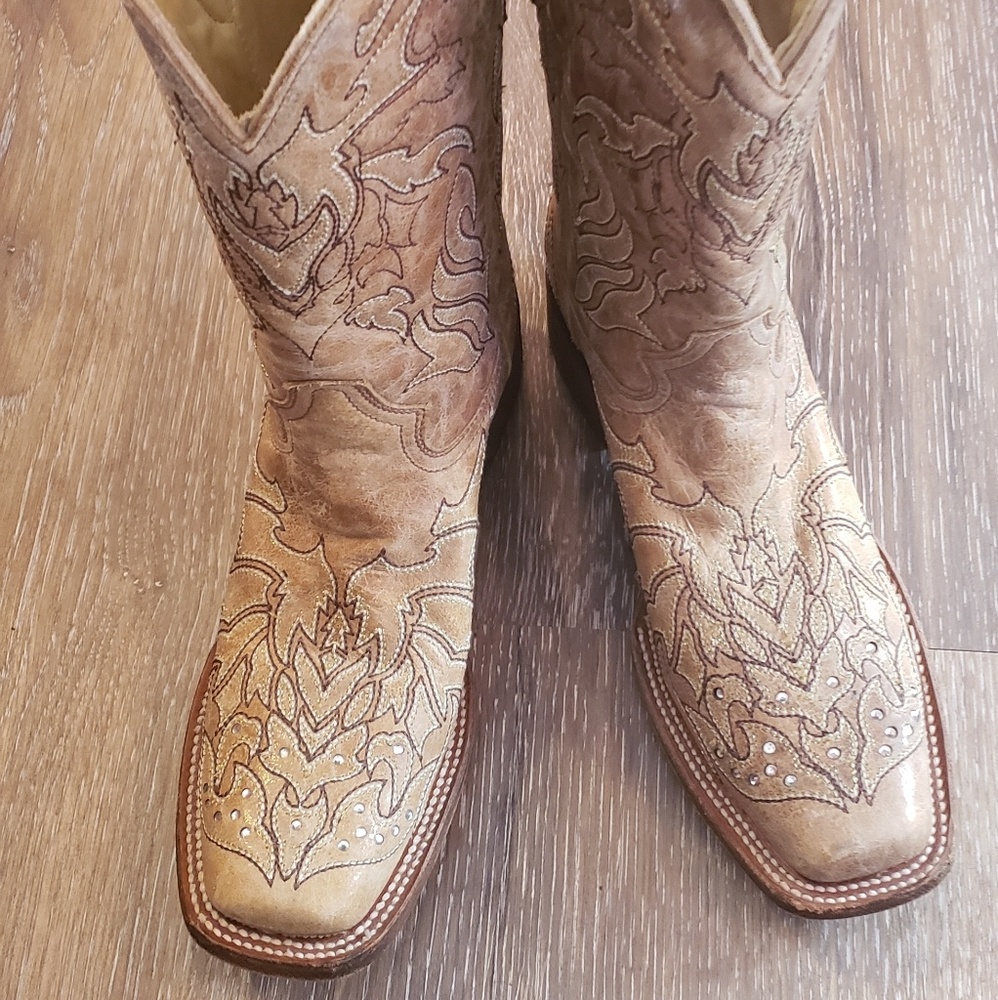 Corral Vintage square toe boots